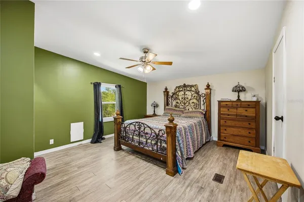 $235,000 | 636 Union Avenue, Interlachen, FL 32148