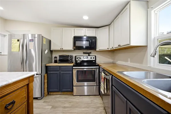 $235,000 | 636 Union Avenue, Interlachen, FL 32148