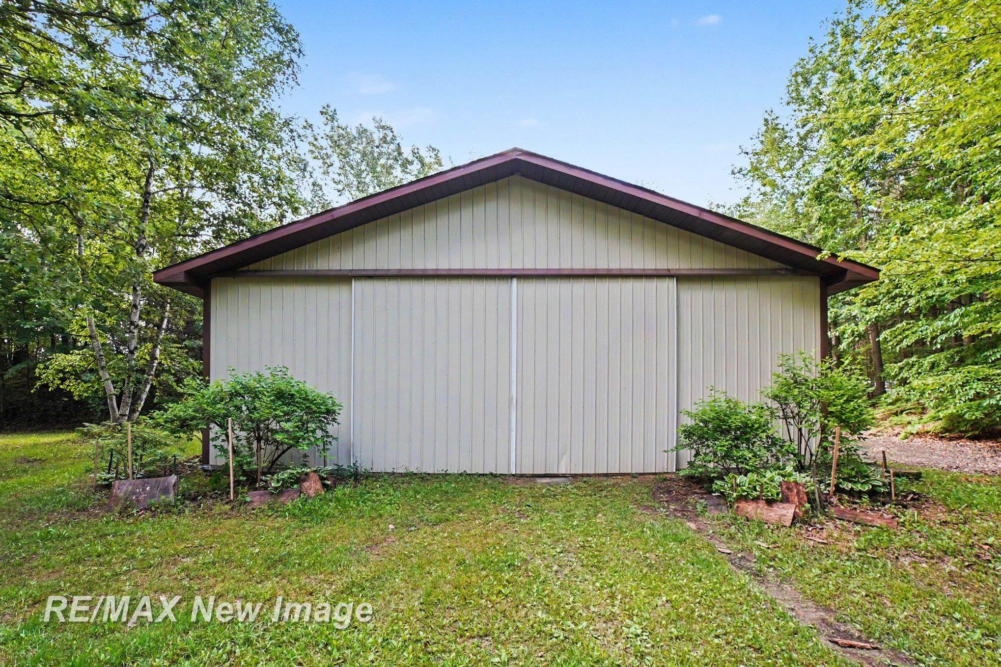 4093 Pruess Road Freeland, MI 48623 - Photo 40 of 53