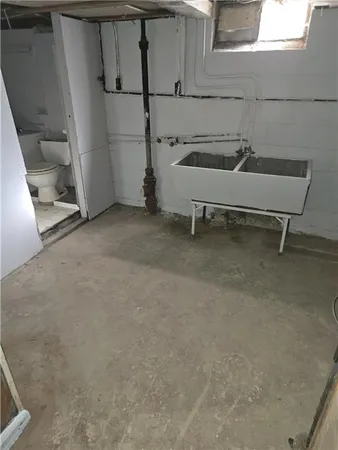 $69,800 | 223 Emerson Avenue, Farrell, PA 16121