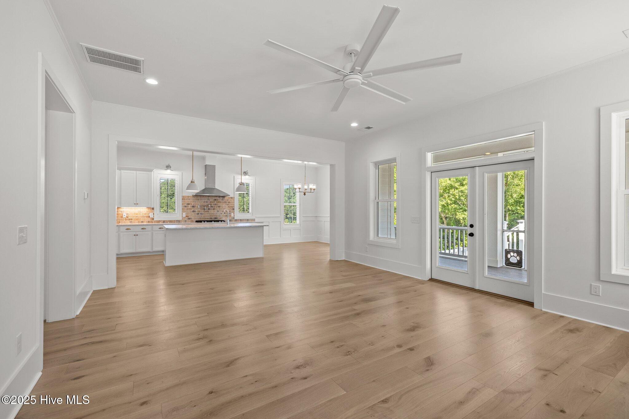 220 Colleton Square Newport, NC 28570 - Photo 10 of 69 31-web-or-mls-1S3A4412