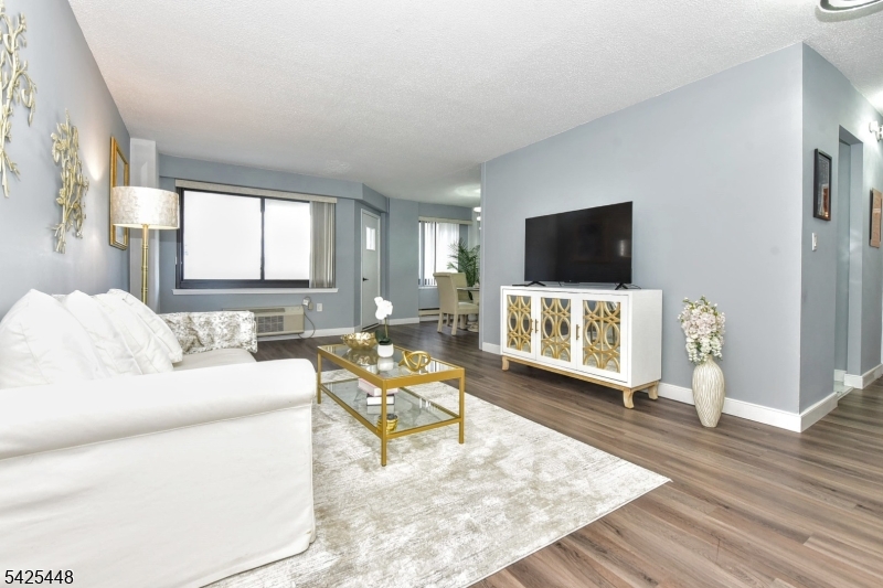 307 Prospect Avenue, Unit 4B Hackensack, NJ 07601 - Photo 12 of 32