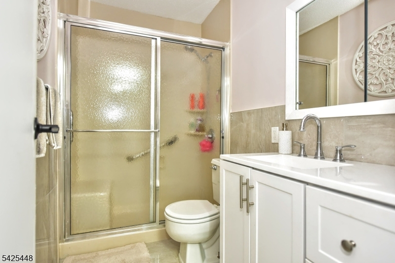 307 Prospect Avenue, Unit 4B Hackensack, NJ 07601 - Photo 24 of 32