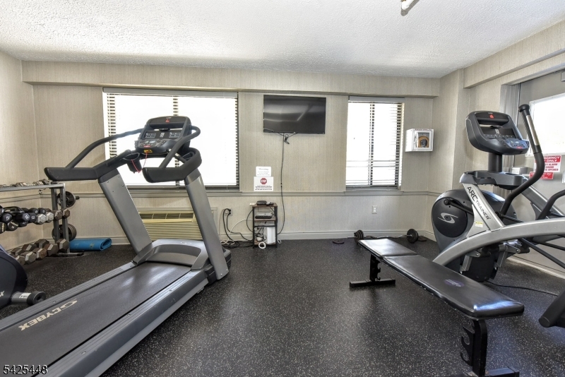 307 Prospect Avenue, Unit 4B Hackensack, NJ 07601 - Photo 29 of 32