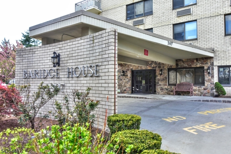 307 Prospect Avenue, Unit 4B Hackensack, NJ 07601 - Photo 6 of 32