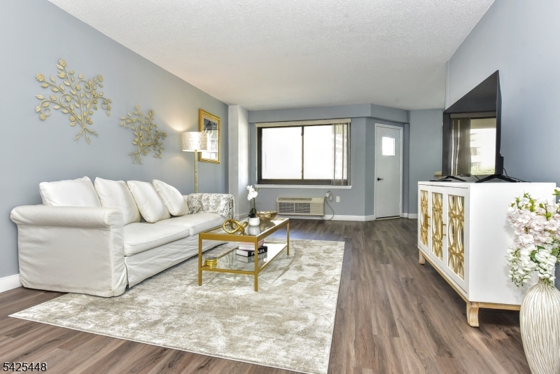 307 Prospect Avenue, Unit 4B Hackensack, NJ 07601 - Photo 10 of 32