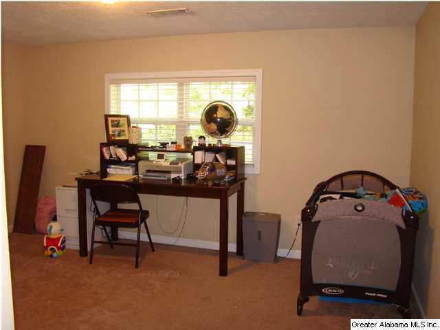 1053 White Plains Road Anniston, AL 36207 - Photo 8 of 13