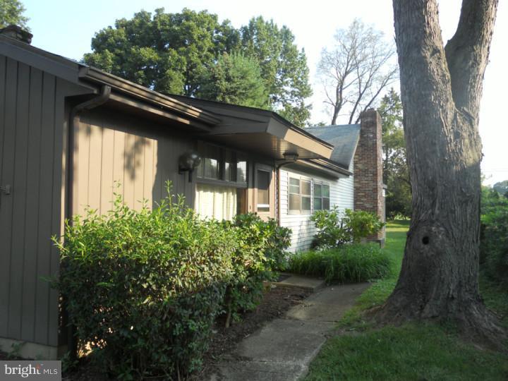 1805 Surrey Road Oreland, PA 19075 - Photo 2 of 21 Exterior Side