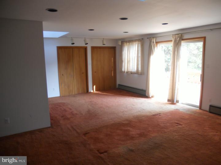 1805 Surrey Road Oreland, PA 19075 - Photo 17 of 21 Family Room