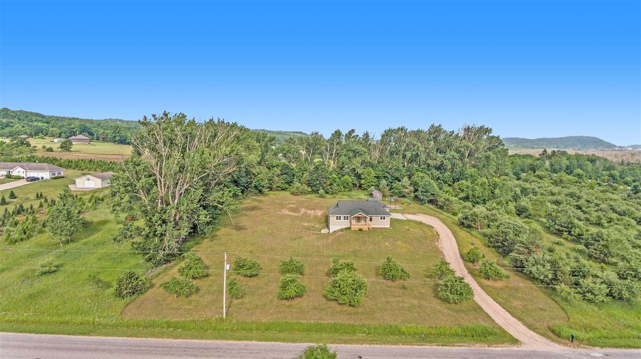 2140 Banktson Road Frankfort, MI 49635 - Photo 32 of 42 1863873-31.JPG