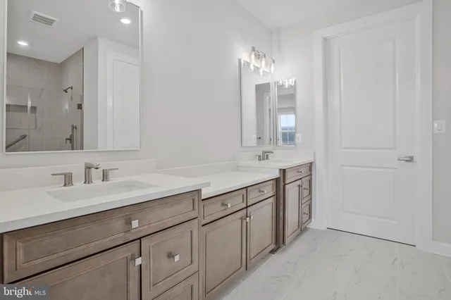 a view of a room with an empty space