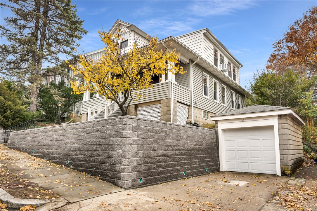 40 Memorial Road Providence, RI 02906 - Photo 18 of 19