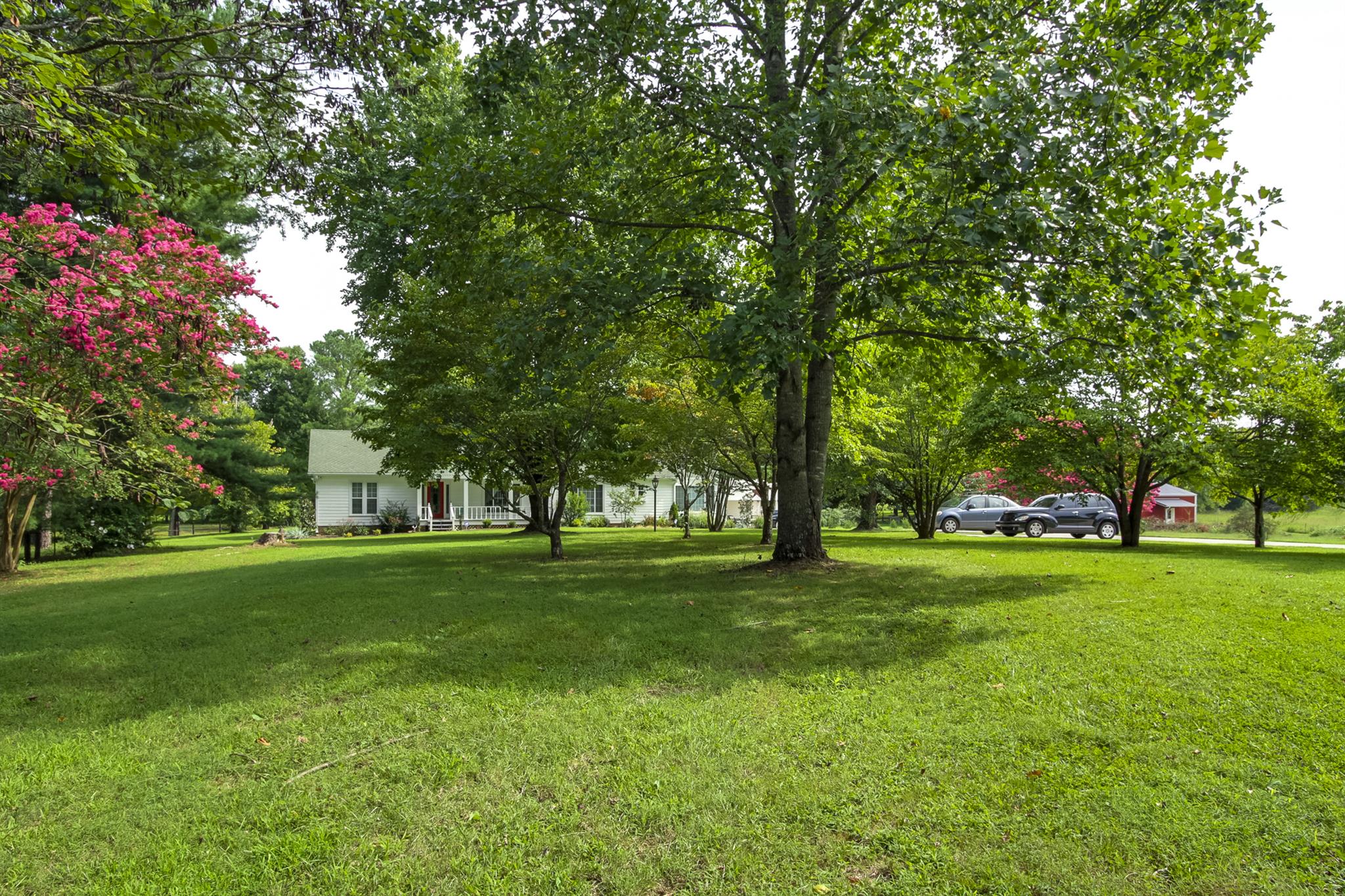 962 Alford Road Murfreesboro, TN 37129 - Photo 3 of 29 a garden view with a trees