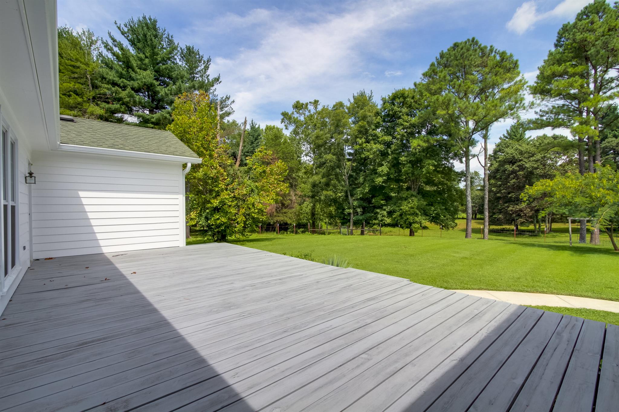 962 Alford Road Murfreesboro, TN 37129 - Photo 27 of 29 a view of a backyard with wooden floor