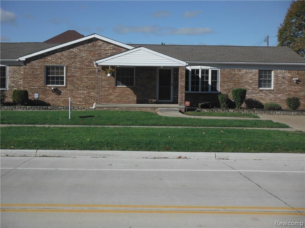 13900 Reeck Road Southgate, MI 48195 - Photo 1 of 38 053.JPG