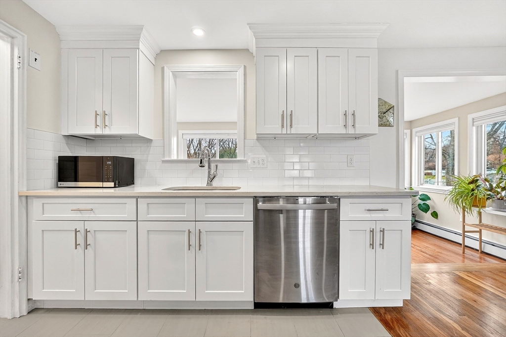 13 Carson Road Woburn, MA 01801 - Photo 14 of 41