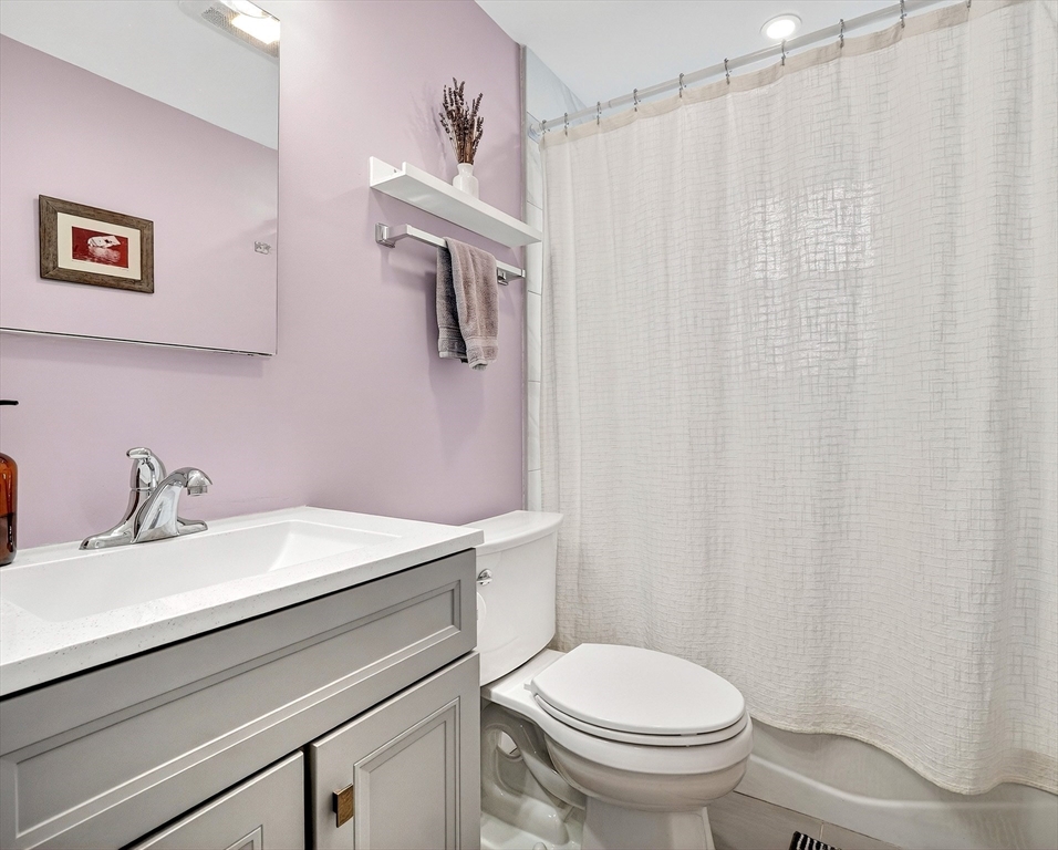 13 Carson Road Woburn, MA 01801 - Photo 19 of 41