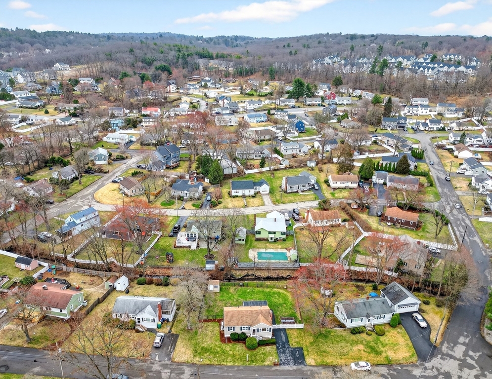 13 Carson Road Woburn, MA 01801 - Photo 39 of 41