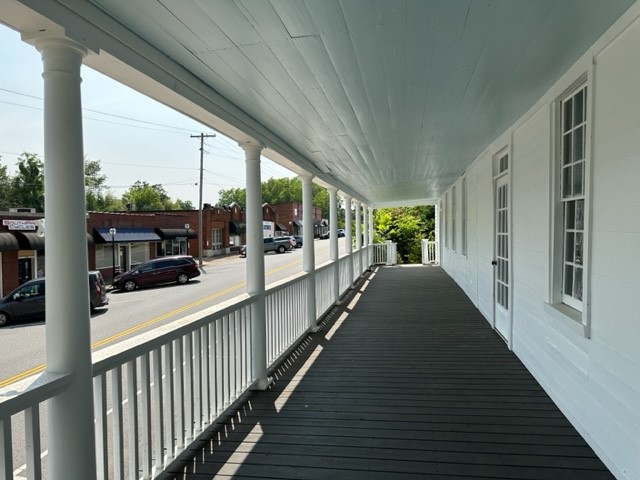 171 East Main Street Pendleton, SC 29670 - Photo 3 of 40
