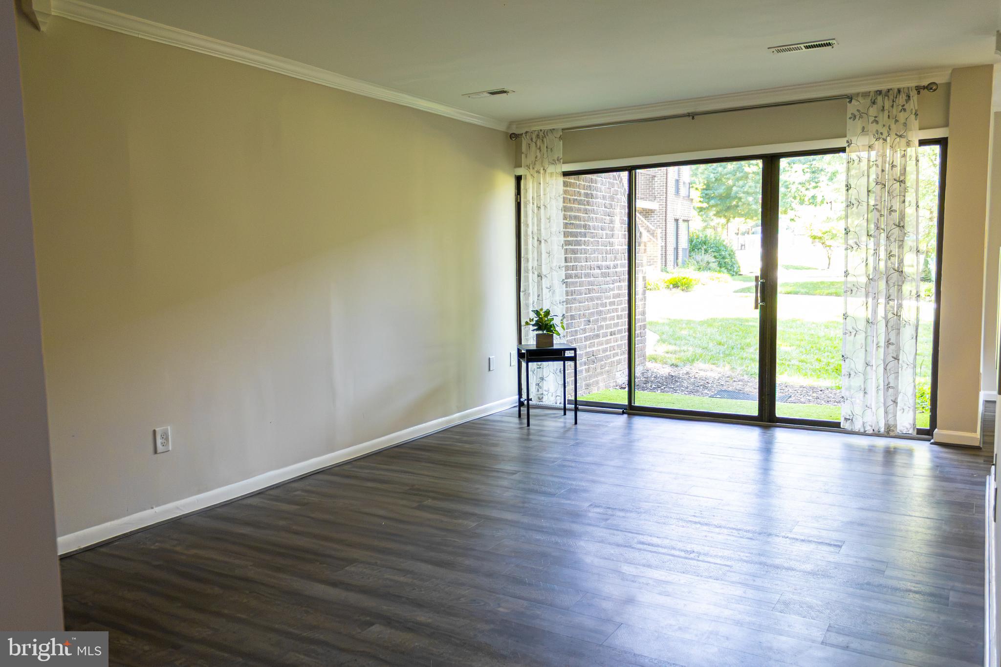 11240 Chestnut Grove Square, Unit 157 Reston, VA 20190 - Photo 6 of 37