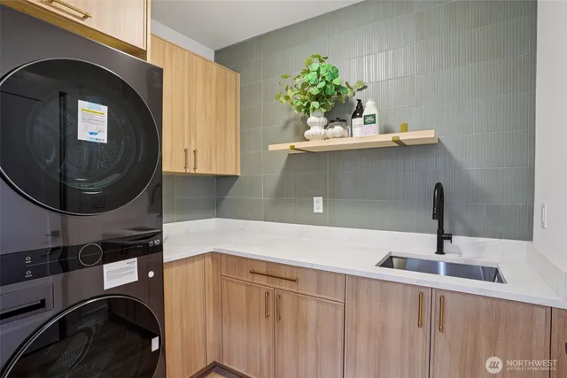 $2,500,000 | 3714 Bagley Avenue North, Seattle, WA 98103