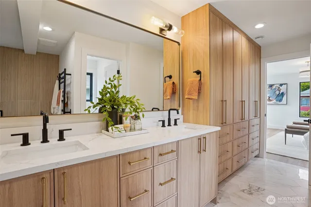 $2,500,000 | 3714 Bagley Avenue North, Seattle, WA 98103