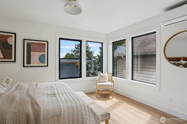 $2,500,000 | 3714 Bagley Avenue North, Seattle, WA 98103