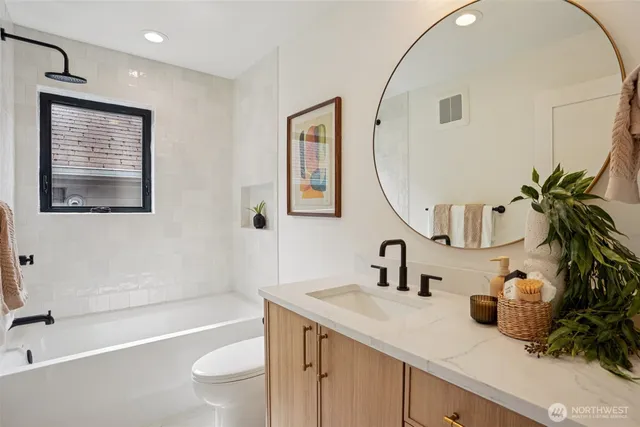 $2,500,000 | 3714 Bagley Avenue North, Seattle, WA 98103