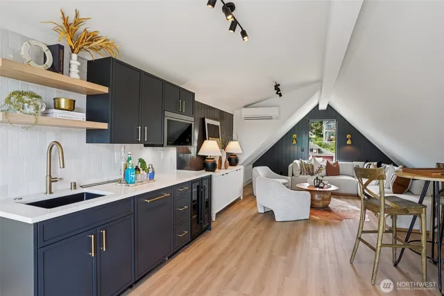 $2,500,000 | 3714 Bagley Avenue North, Seattle, WA 98103