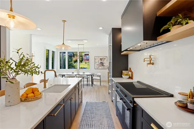 $2,500,000 | 3714 Bagley Avenue North, Seattle, WA 98103