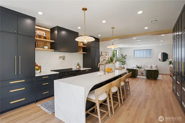 $2,500,000 | 3714 Bagley Avenue North, Seattle, WA 98103