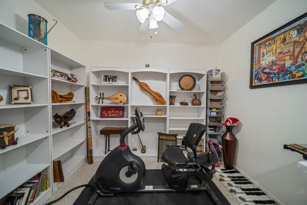 $389,900 | 74 Lakeridge Drive, The Woodlands, TX 77381