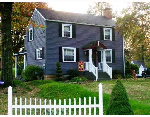 105 West Brewster Road Butler, PA 16001 - Photo 1 of 13 Exterior Front.