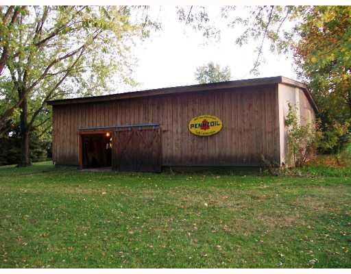 105 West Brewster Road Butler, PA 16001 - Photo 4 of 13 Stable/Barn.