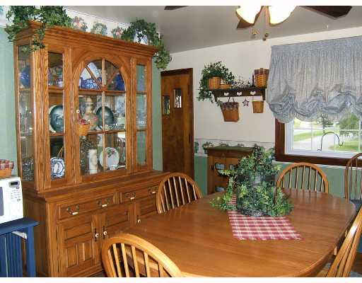 105 West Brewster Road Butler, PA 16001 - Photo 8 of 13 Kitchen.