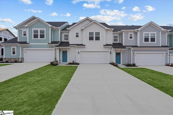 $299,990 | 412 Crestcreek Drive, Anderson, SC 29621