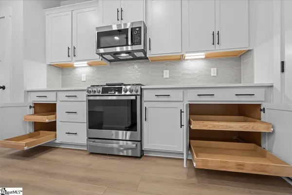 $299,990 | 412 Crestcreek Drive, Anderson, SC 29621