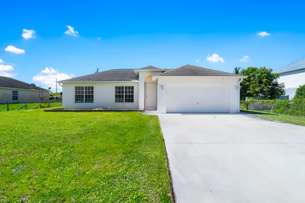 $344,999 | 1165 Southeast 40th Avenue, Okeechobee, FL 34974