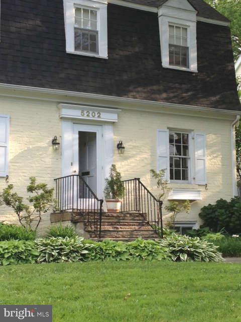 5202 Goddard Road Bethesda, MD 20814 - Photo 3 of 21 Picturesque front entry with flower boxes!
