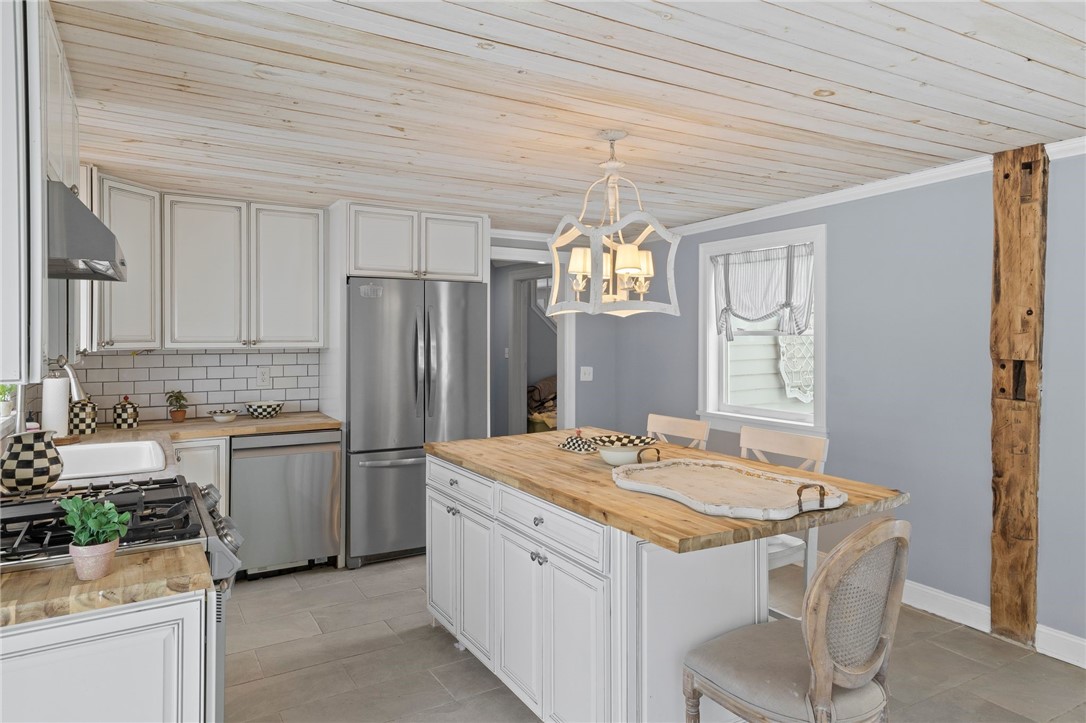 325 Marsh Road Pittsford, NY 14534 - Photo 21 of 34