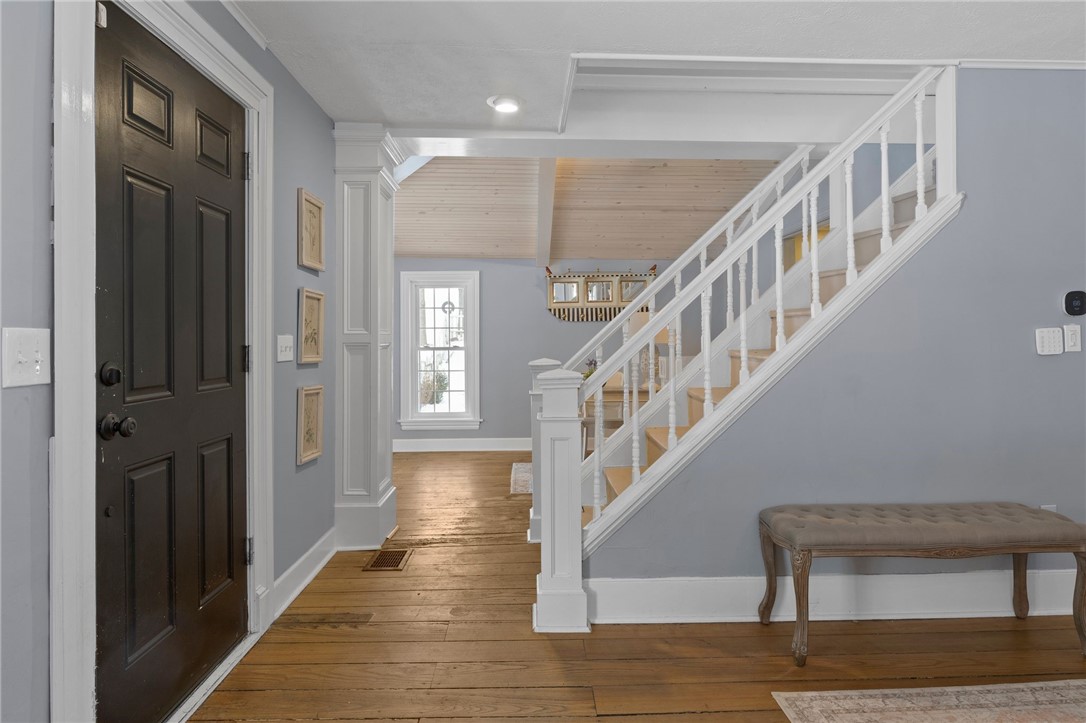 325 Marsh Road Pittsford, NY 14534 - Photo 7 of 34