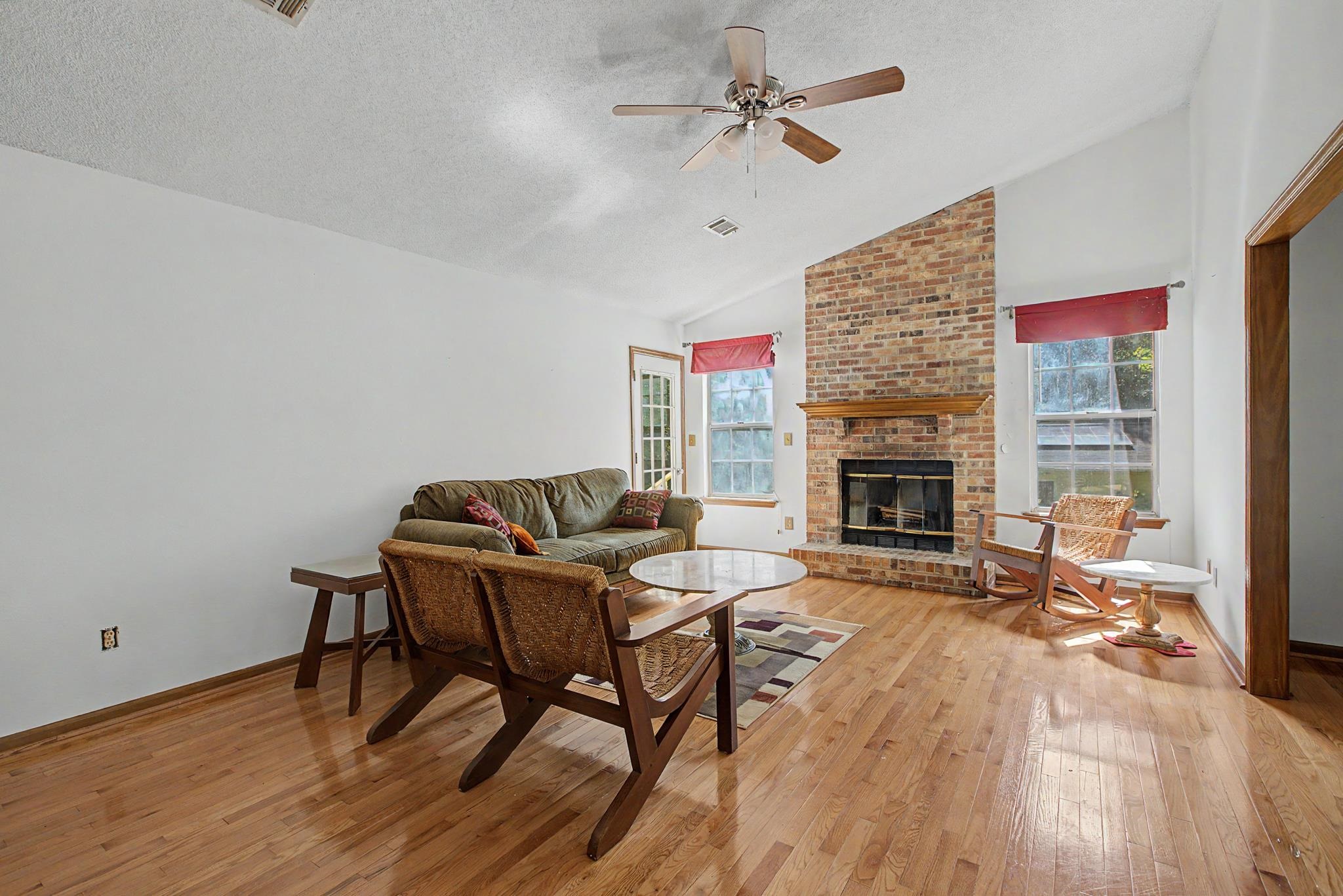 8253 Hunters Ridge Trail Tallahassee, FL 32312 - Photo 8 of 42 Gallery Image 8