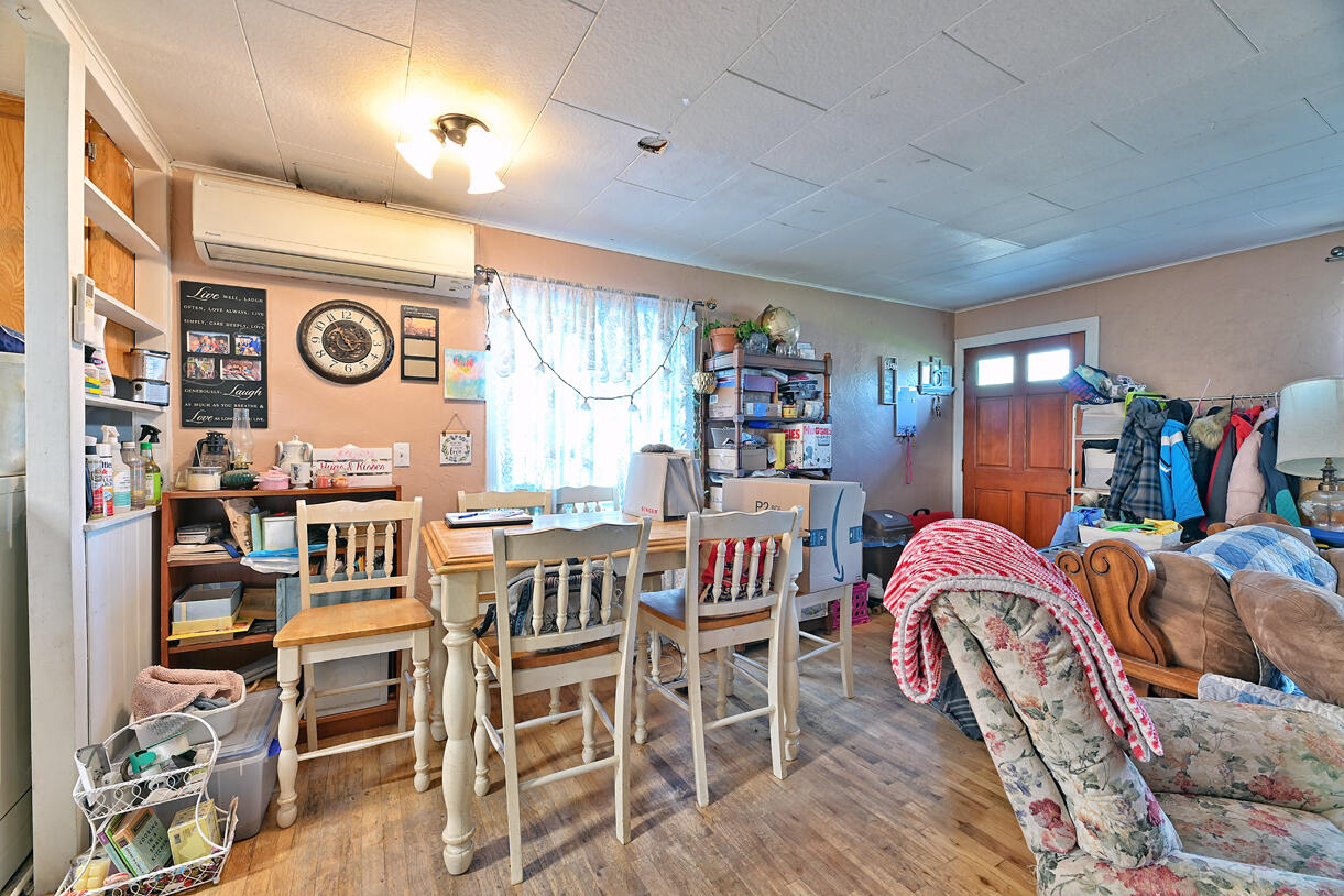 3614 New Hope Road Grants Pass, OR 97527 - Photo 8 of 26 8