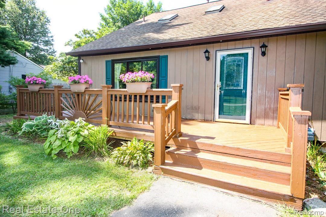 3234 Coolidge Highway Rochester, MI 48309 - Photo 2 of 28 Coolidge-02.jpg