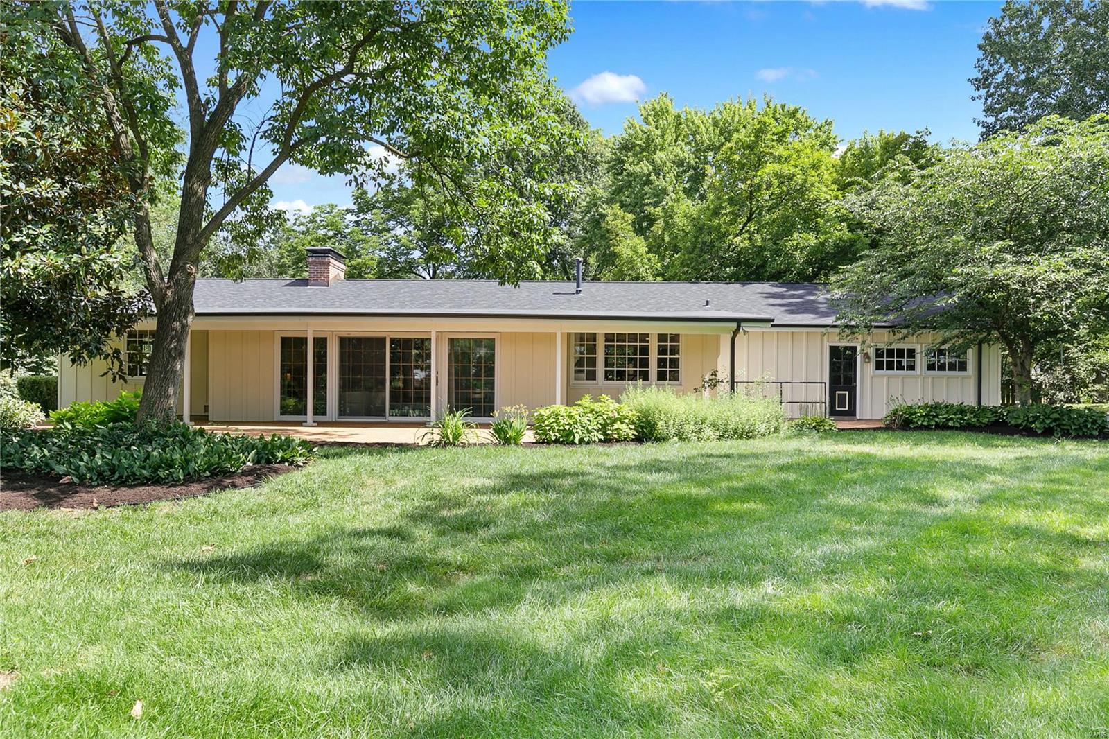 10018 Conway Road Ladue, MO 63124 - Photo 1 of 72