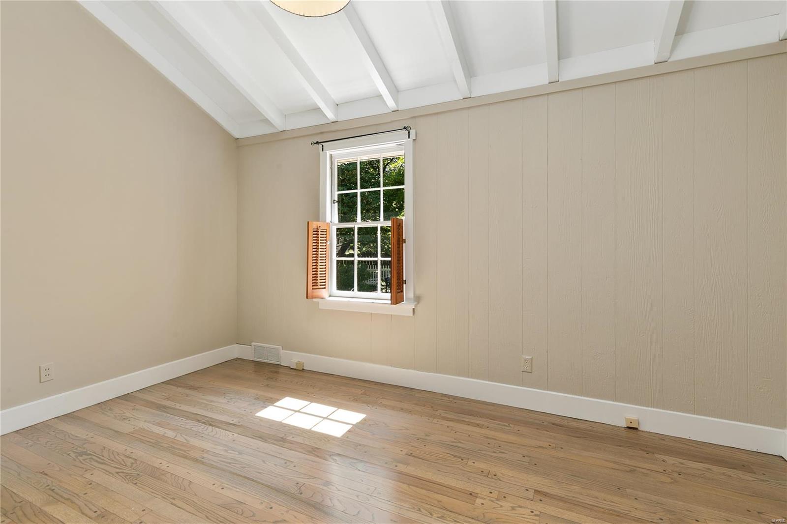 10018 Conway Road Ladue, MO 63124 - Photo 40 of 72