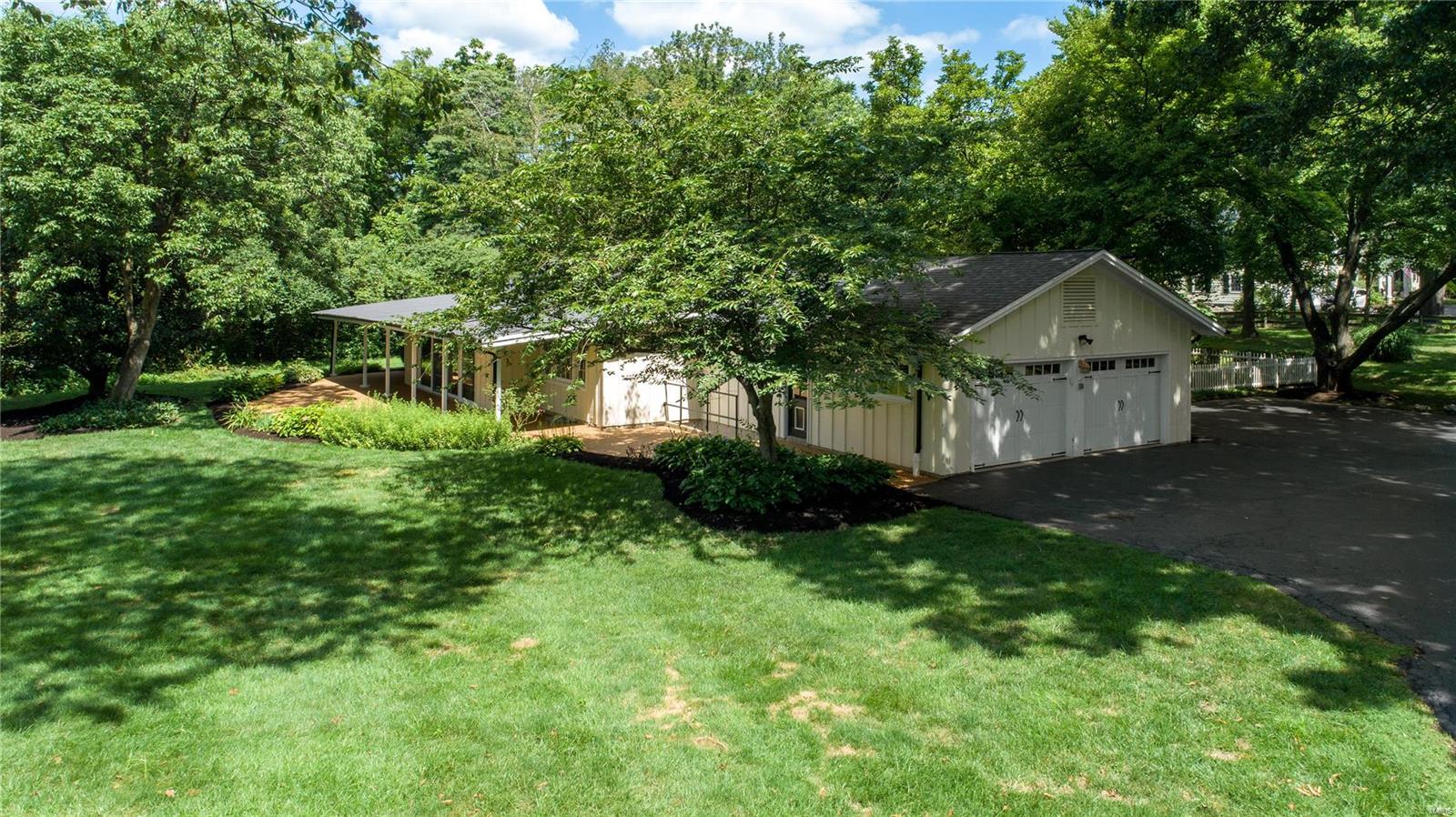 10018 Conway Road Ladue, MO 63124 - Photo 60 of 72