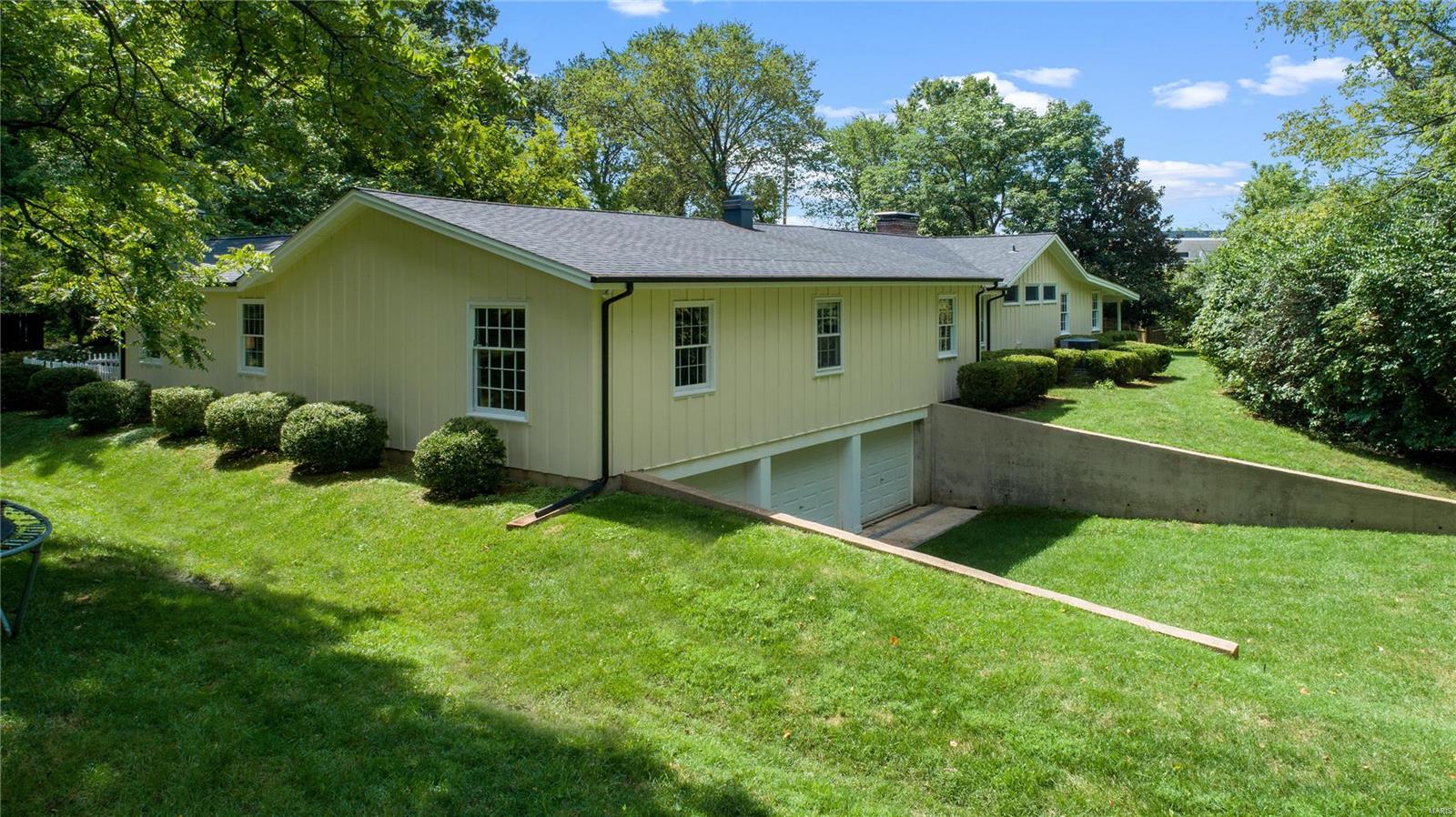 10018 Conway Road Ladue, MO 63124 - Photo 61 of 72