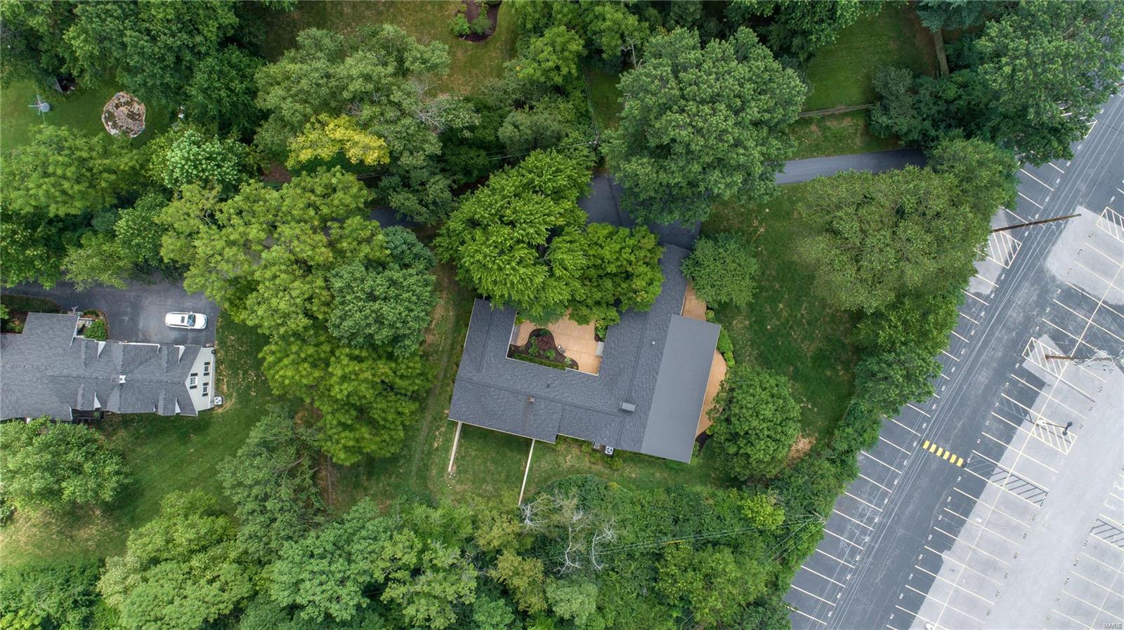 10018 Conway Road Ladue, MO 63124 - Photo 63 of 72