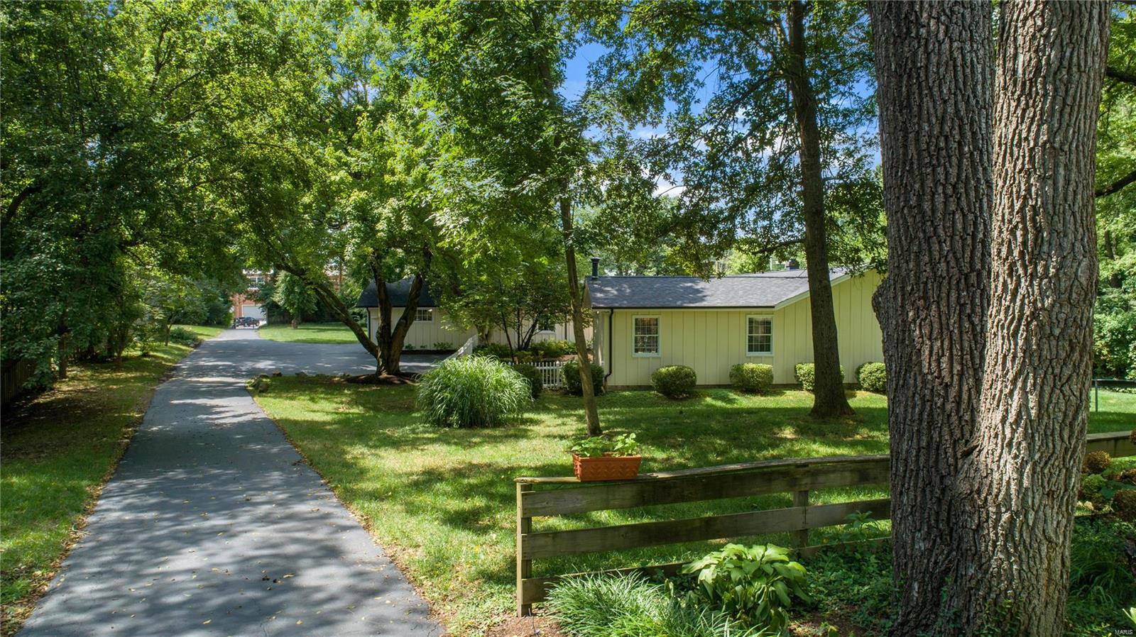 10018 Conway Road Ladue, MO 63124 - Photo 66 of 72